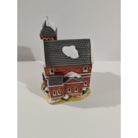 Church on Main Street from the Lefton Colonial Village collection, Antique Model - Picture 8 of 16